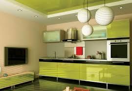 Bēša-olīvu virtuves telpas fotoattēls - dabisks un harmonisks