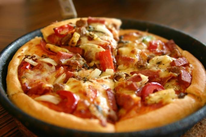 Picas panna 10 minūtes. Vienkārša recepte ilgi bez messing ar testa