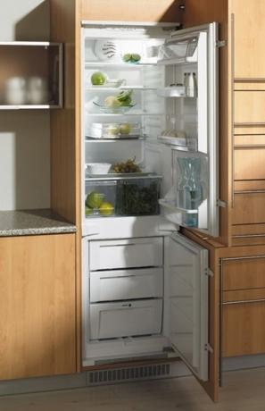 virtuves dizains 6 kv.m ar ledusskapi