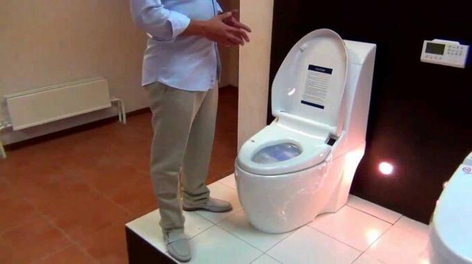 Šī tualete ir ne tikai mazgāšana.