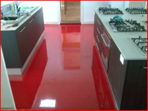 Šādi izskatās sarkanā grīda