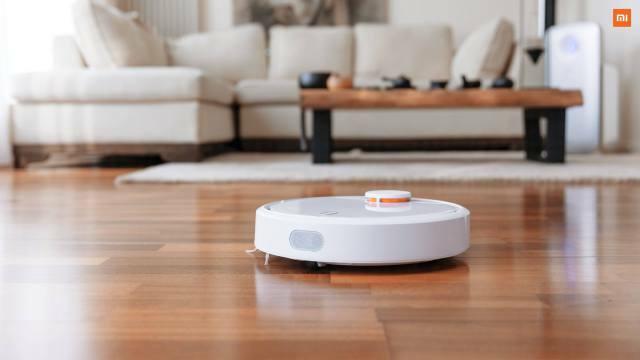 Jaudīgā Xiaomi Mi Robot Vacuum robotputekļsūcēja cena ir 250 USD