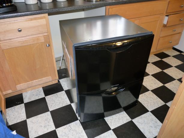 Trauku mazgājamās mašīnas uzstādīšana: DIY uzstādīšanas un pievienošanas instrukcijas, video un fotoattēli