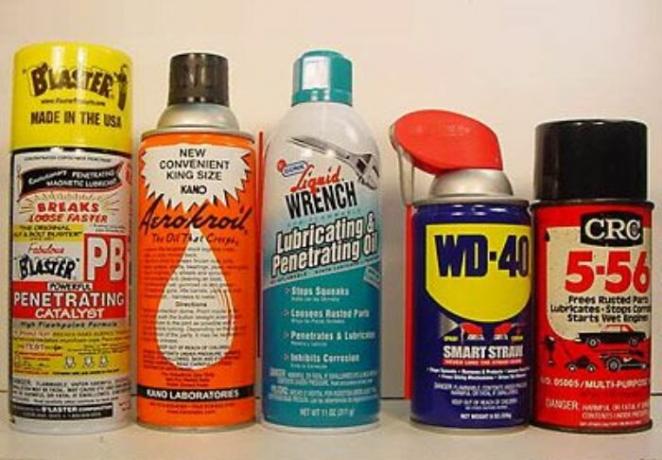 Slavens aģents WD-40 un tā analogi. | Foto: popularmechanics.com.