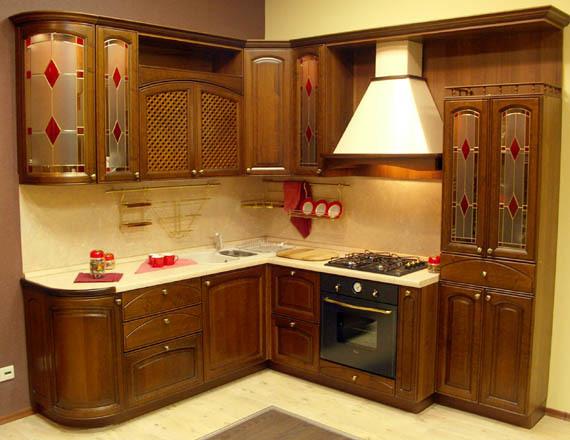 L veida virtuves komplekts - efektīva izeja mazai telpai