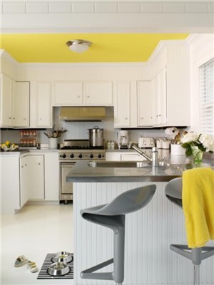 dzeltenas virtuves interjerā