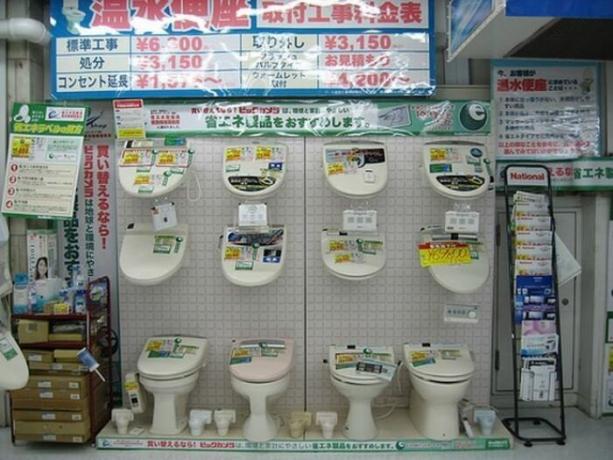 Japānā, tualetes - tā ir kulta.