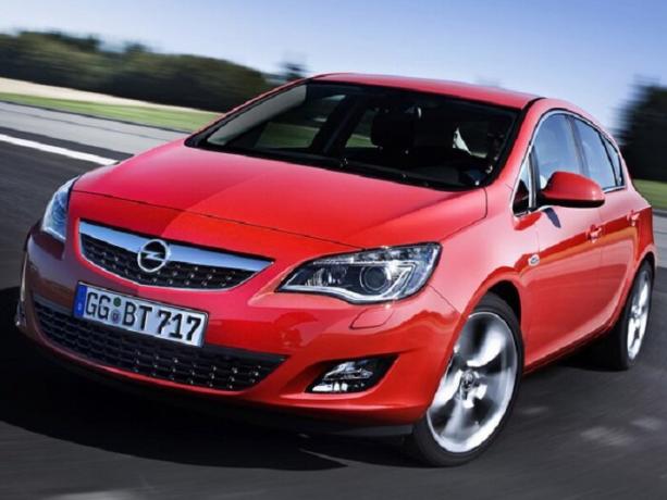 Opel Astra - populārākais modelis Vācijas autoražotājs. | Foto: caradisiac.com.