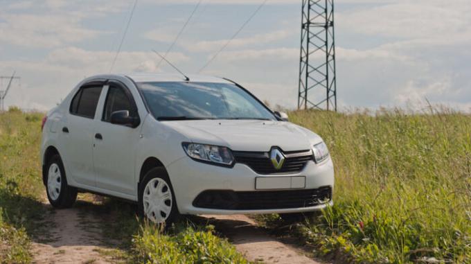 Renault Logan, pēc atjaunināšanas atbrīvoties atklāti utilitārs izskatu. | Foto: drive2.ru